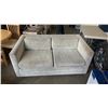 Image 1 : UPHOLSTERED PILLOWBACK LOVESEAT