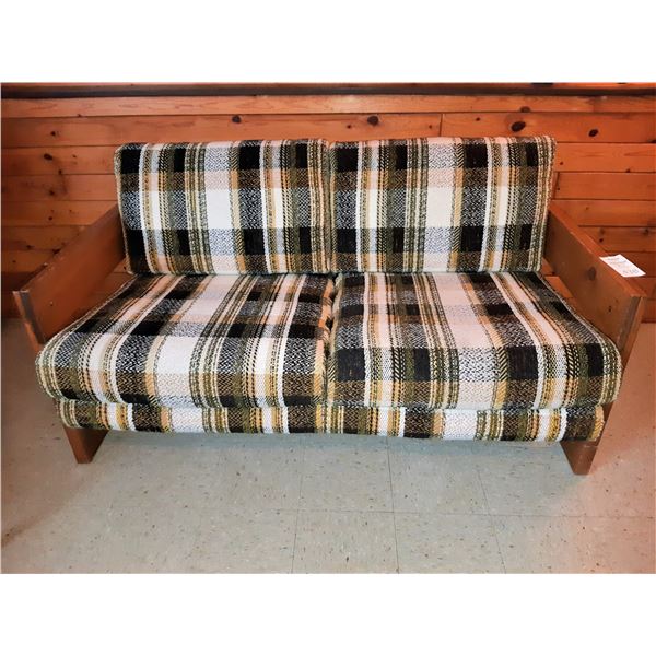 Vintage Love Seat Cat C