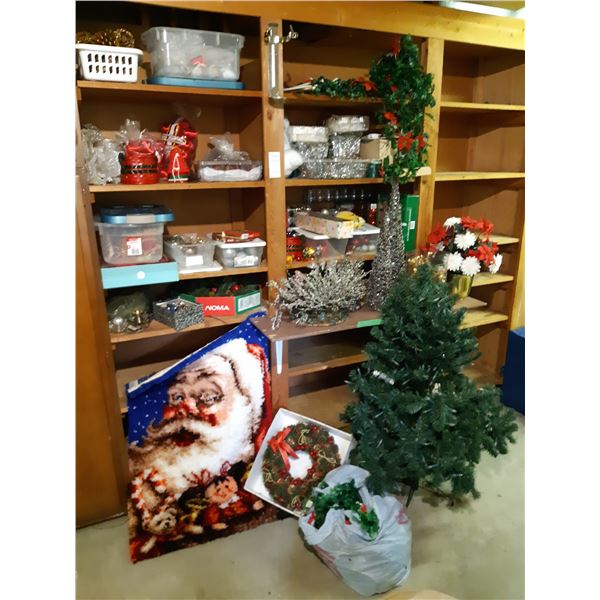 Christmas Decor Cat B