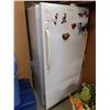 Image 1 : Frigidaire Freezer Cat C