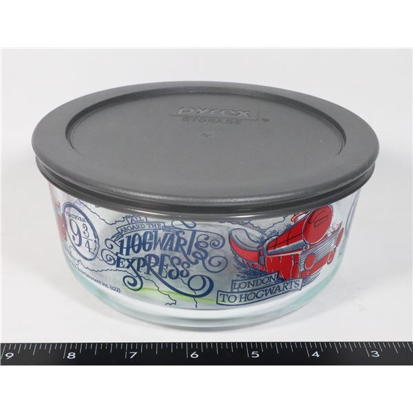 NEW HARRY POTTER PYREX 4CUP FOOD STORAGE CONTAINER