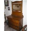 Image 1 : Oak Dresser with Mirror