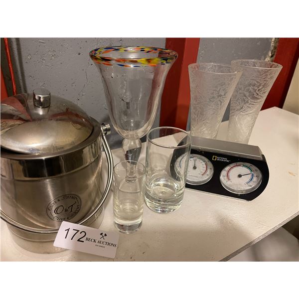 Miscellaneous Bar Set & Thermostat