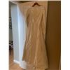 Image 2 : Vintage Wedding Dress - Estimated Size: 2-4