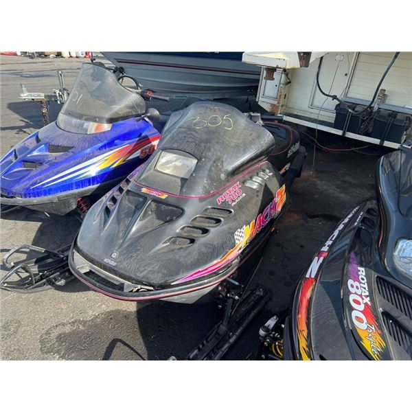 1995 SKIDO SNOW MOBILE