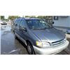 Image 1 : 2000 Toyota Sienna LE
