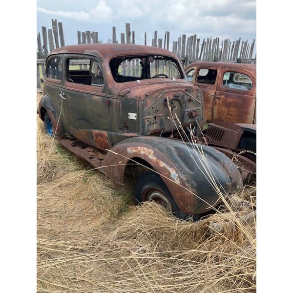 1937 CHEVROLET COUPE 