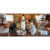 Image 2 : NO RESERVE Collection of figurines and 2 kerosene lamps