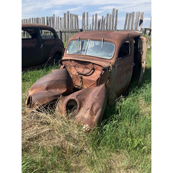 NO RESERVE 1938 FORD 4 DOOR