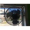 Image 2 : 2 LARGE WINDOW FANS