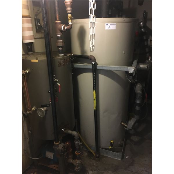 A O SMITH HOT WATER STORAGE TANK SYSTEM-2 LARGE TANKS & SMALL GREY TANK