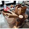 Image 1 : Large glroup of misc. restaurant supplies