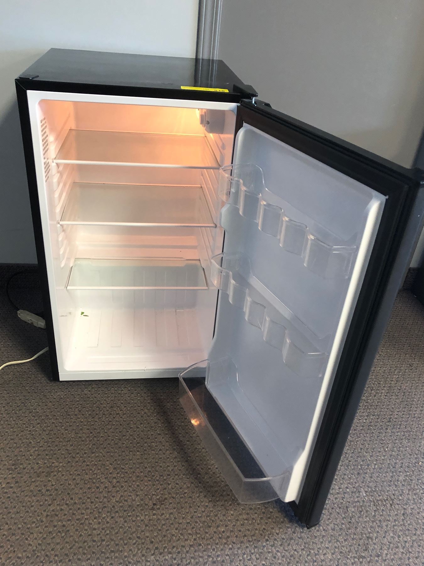 Hamilton Beach Bar Fridge ModelREFHB440ABSE