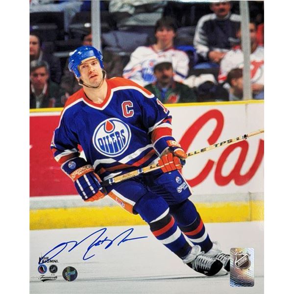 Messier,M Signed 8x10 Photo Oilers Blue-V Action - Edmonton Oilers - 63-739