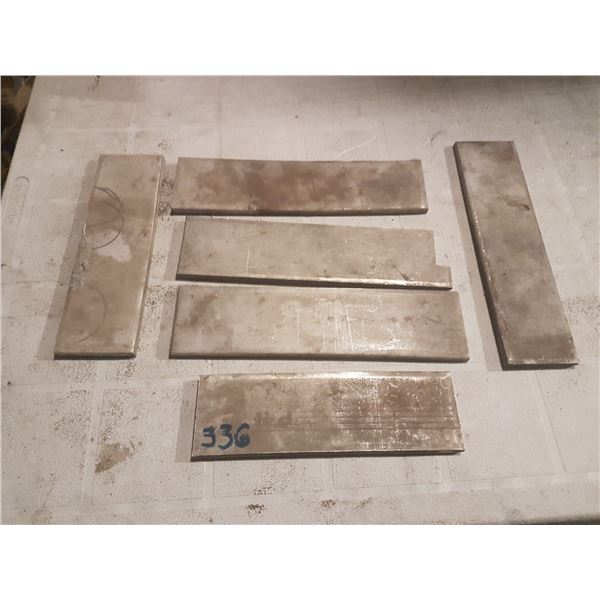 Lot of Stainless Flat Barre (3" x 3/8" environ)