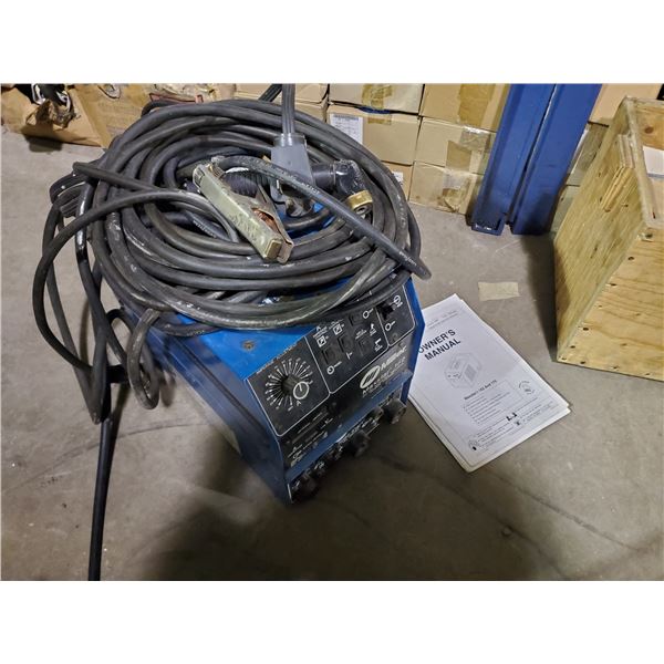 Unclaimed MILLER Maxstar 152 with MILLER Snap Start