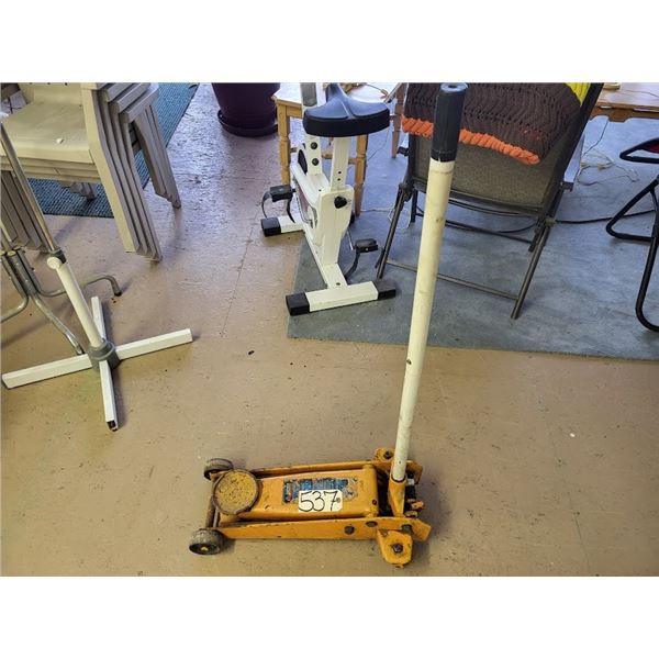 Alltrade professional Hydraulic garage jack  model #689-J-214-CA