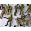 Image 4 : Lot of Plastic Army Men and (2) Plastic Toys