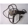 Image 4 : Black and Decker 4.5 inch Angle Grinder- working