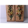 Image 3 : (2) Vintage Floral Chalkware Art
