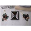 Image 2 : Lot of Assorted Items - Candle Holders, Vase