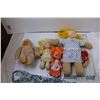 Image 2 : (4) Apron/Smocks+ Cabbage Patch and Other