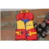 Image 4 : *Wire Corner Basket - (2) Kids Life Jackets
