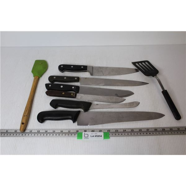 Assorted Knives & Items