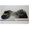 Image 1 : Assorted Pans & Lids - Glass Mug