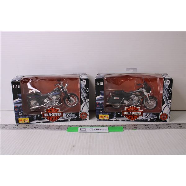 (2) Harley Davidson Model Motorcycles - 1:18