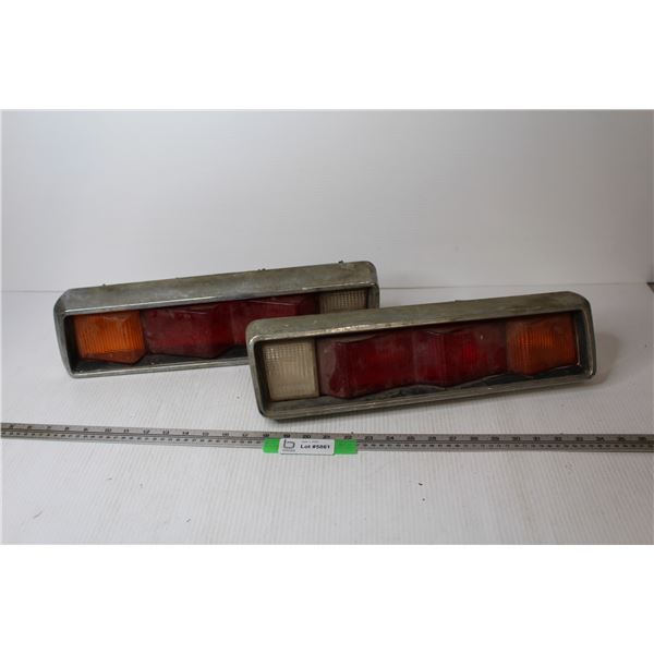 Datsun 1974-78 Tail Lights