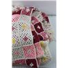 Image 5 : Quilted Blanket 84 x 94 with Pillow