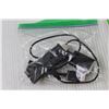 Image 2 : (2) Pictures 10 x 14+ (2) Remotes+Cleaning Cloth+Cables