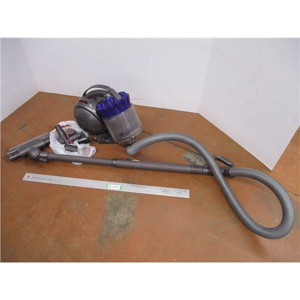 *Dyson Vacuum (Working)
