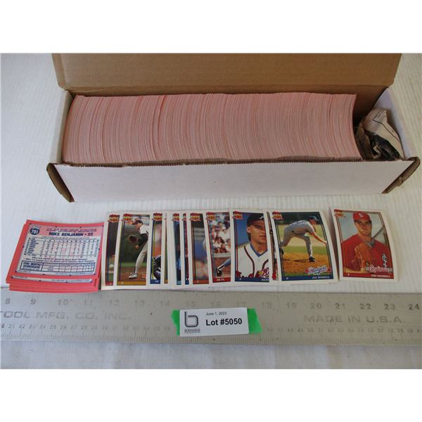 Box of 1991 Topps Baseball Cards (1-792)
