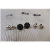 Image 4 : (12) Pair Screw on Earrings