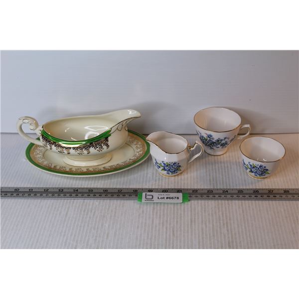 Vintage Gravy Boat - Royal Winsor Tea Cup, Sugar & Creamer