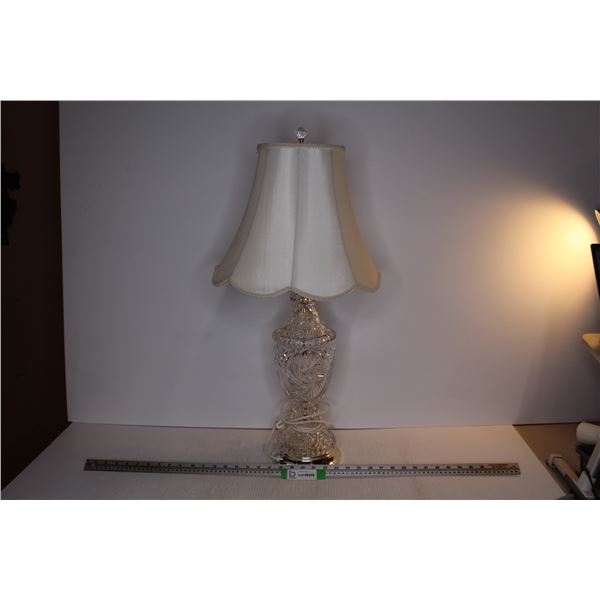 *Glass Lamp With Shade (working)