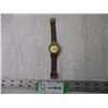 Image 1 : Wrist Watch-- Citizen Quartz 31mm (Runs)