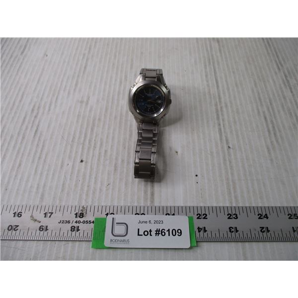 Wrist Watch-- Casio Quartz, Date, New Battery 41mm (Runs)