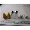 Image 1 : (3) Salt and Pepper Shakers