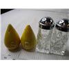 Image 3 : (3) Salt and Pepper Shakers