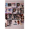 Image 4 : (25) NHL Hockey Wayne Gretzky Hockey Cards
