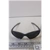 Image 2 : (2) Oakley Sunglasses with Case