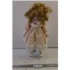 Image 1 : Doll on Stand