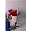 Image 4 : Assorted Bathroom Supplies