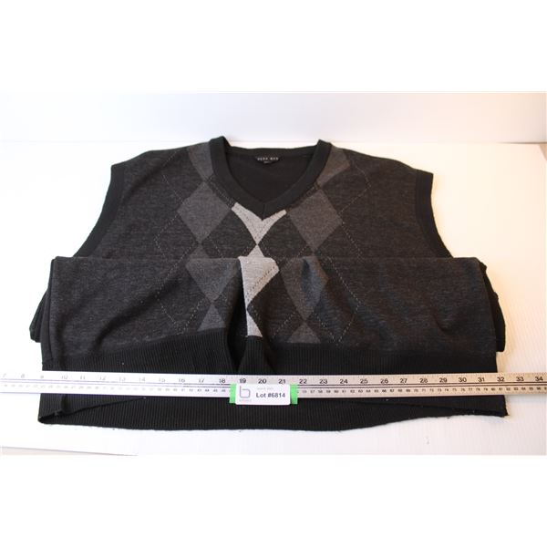 SAGA MAN Sweater Vest (size 3x)