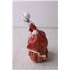 Image 2 : Royal Doulton Figurine "Goody Two Shoes"