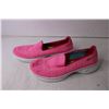 Image 2 : Pair of Women's Sketchers - Size 10