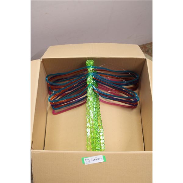 *Box of 7 Plastic Dragon Fly Decorations